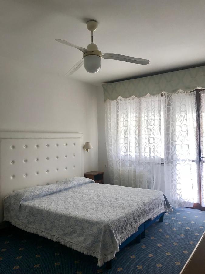 Hotel Tirreno ฟอร์เต เดย์ มาร์มี ภายนอก รูปภาพ
